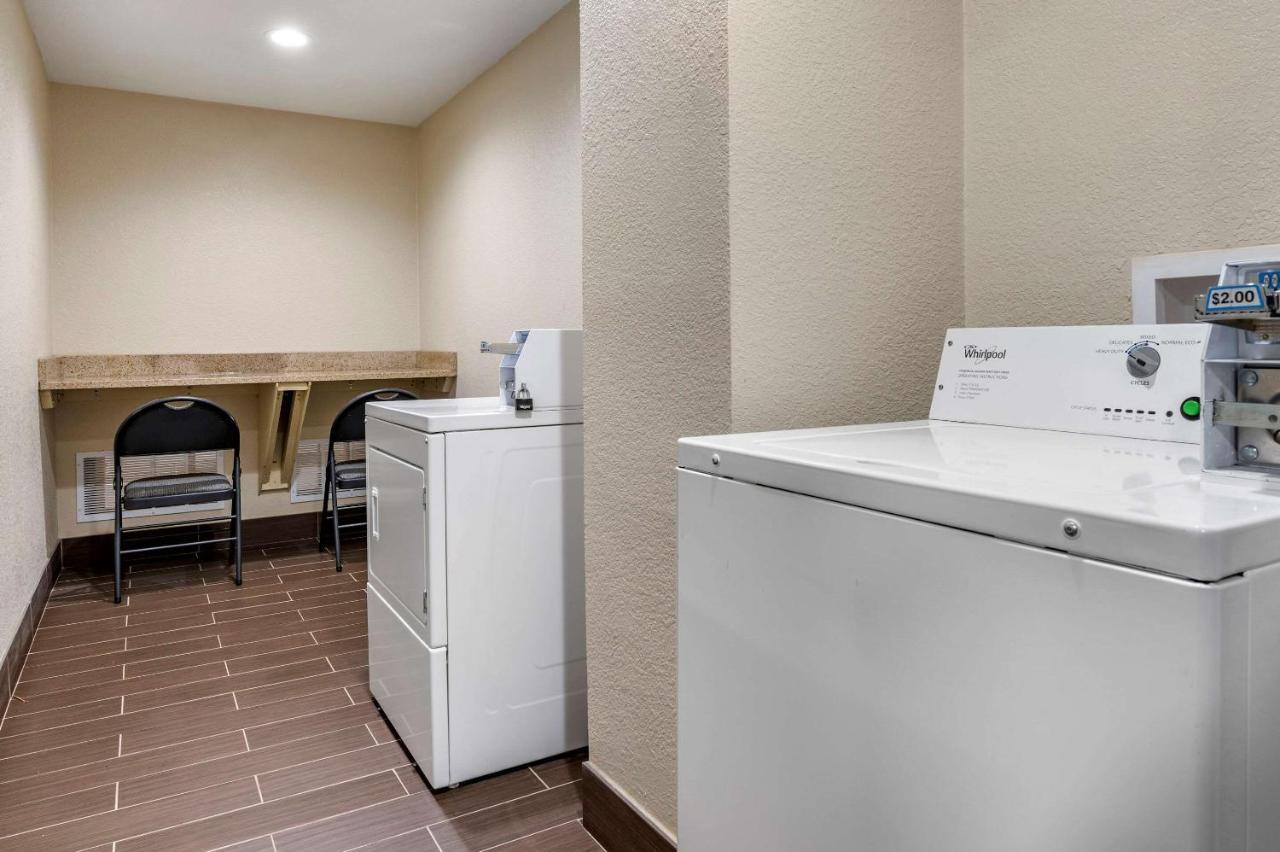 Comfort Inn Near Kokomo Speedway Екстериор снимка