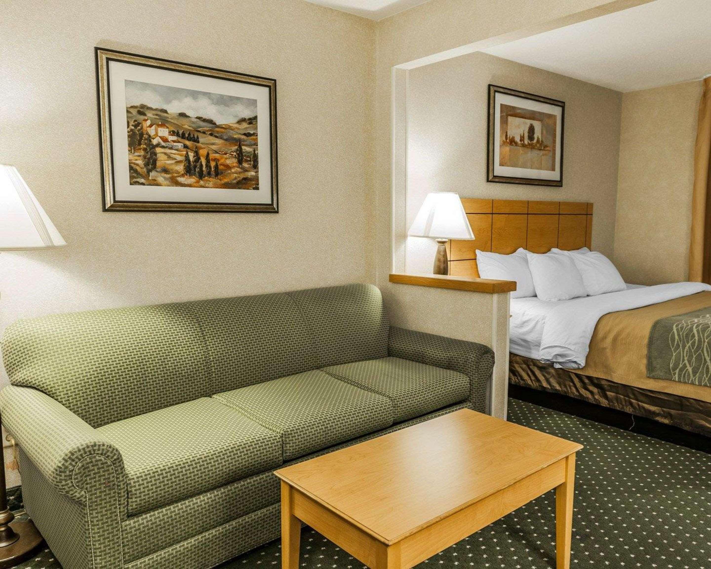 Comfort Inn Near Kokomo Speedway Екстериор снимка